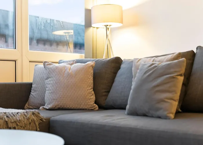 Elegant Flat In Prime Location -Sleeps 4 - Parking