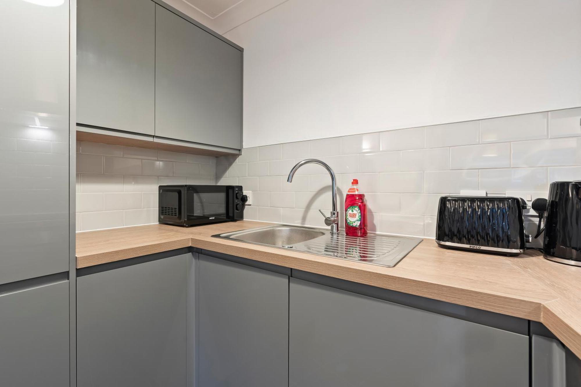 Elegant Flat In Prime Location -sleeps 4 - Parking